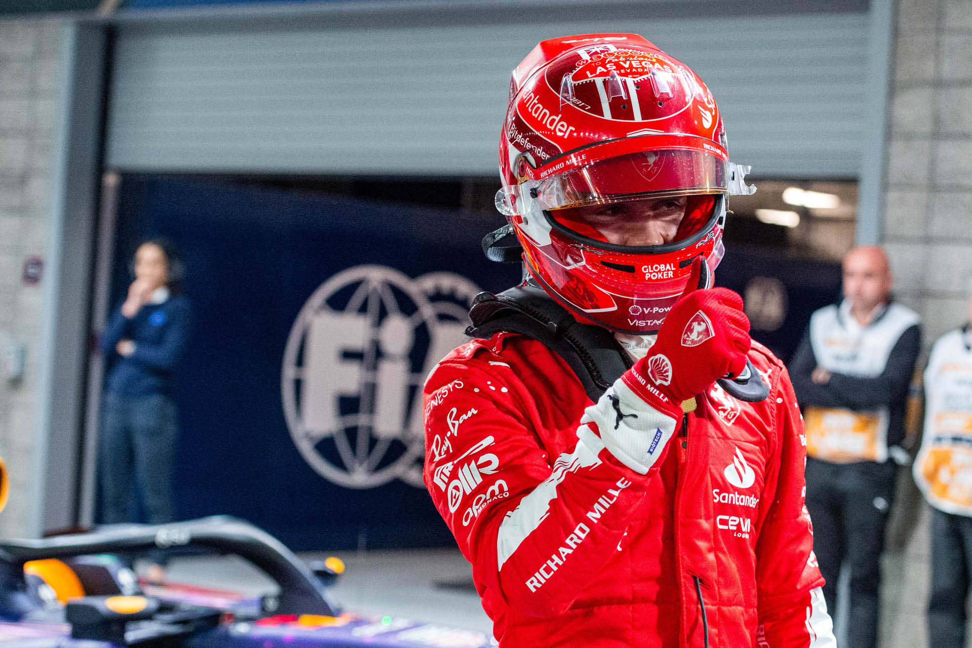 230042-scuderia-ferrari-las-vegas-gp-saturday ceb091f6-efda-49f9-92cb-ca396f1ac172