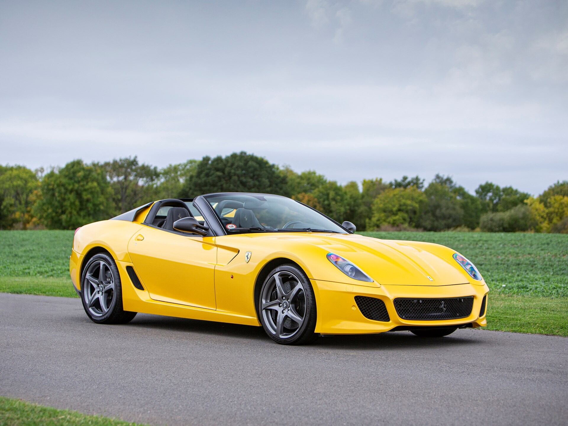 rmsothesbythegranturismocollectionferrari05