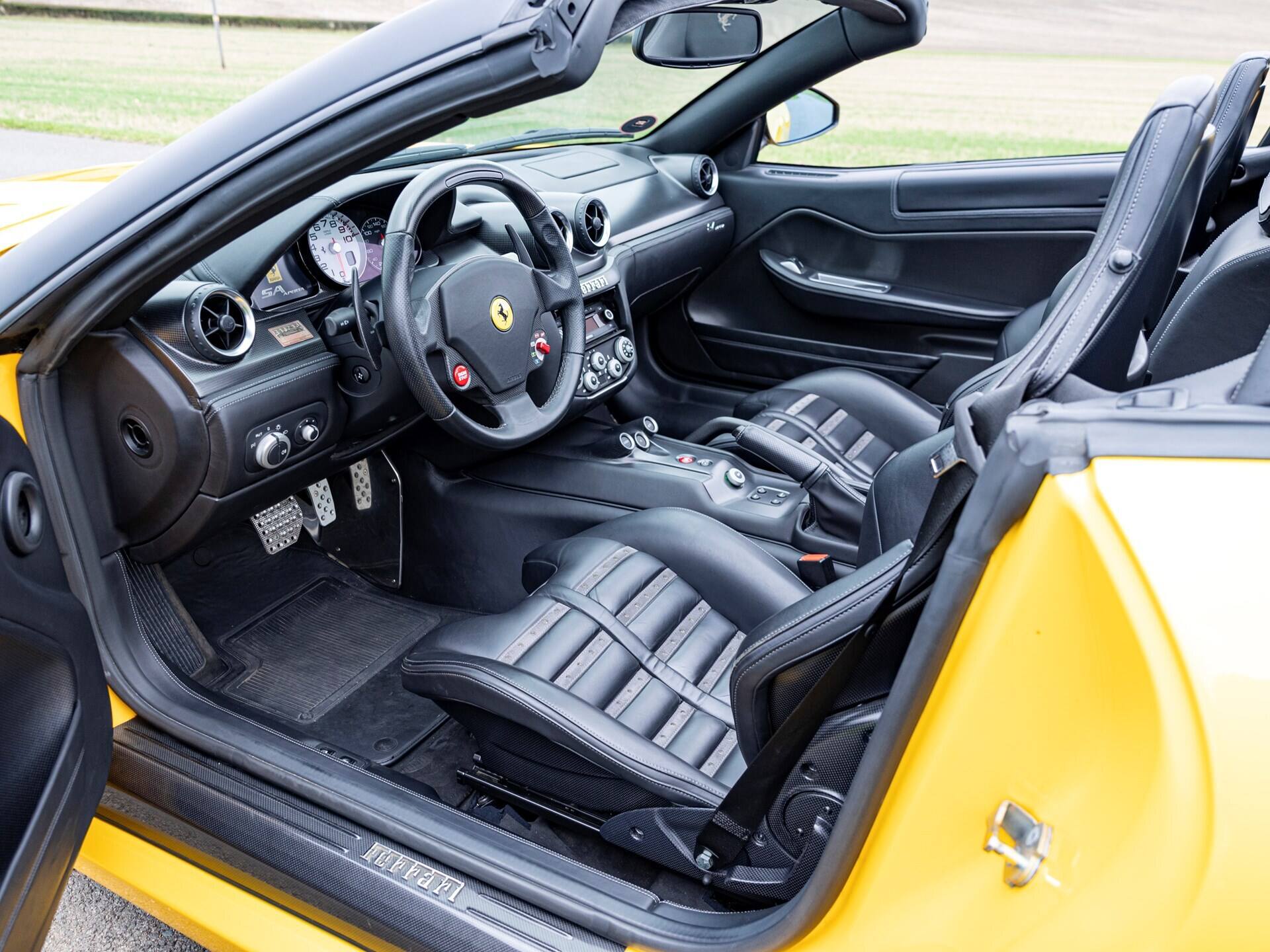 rmsothesbythegranturismocollectionferrari07