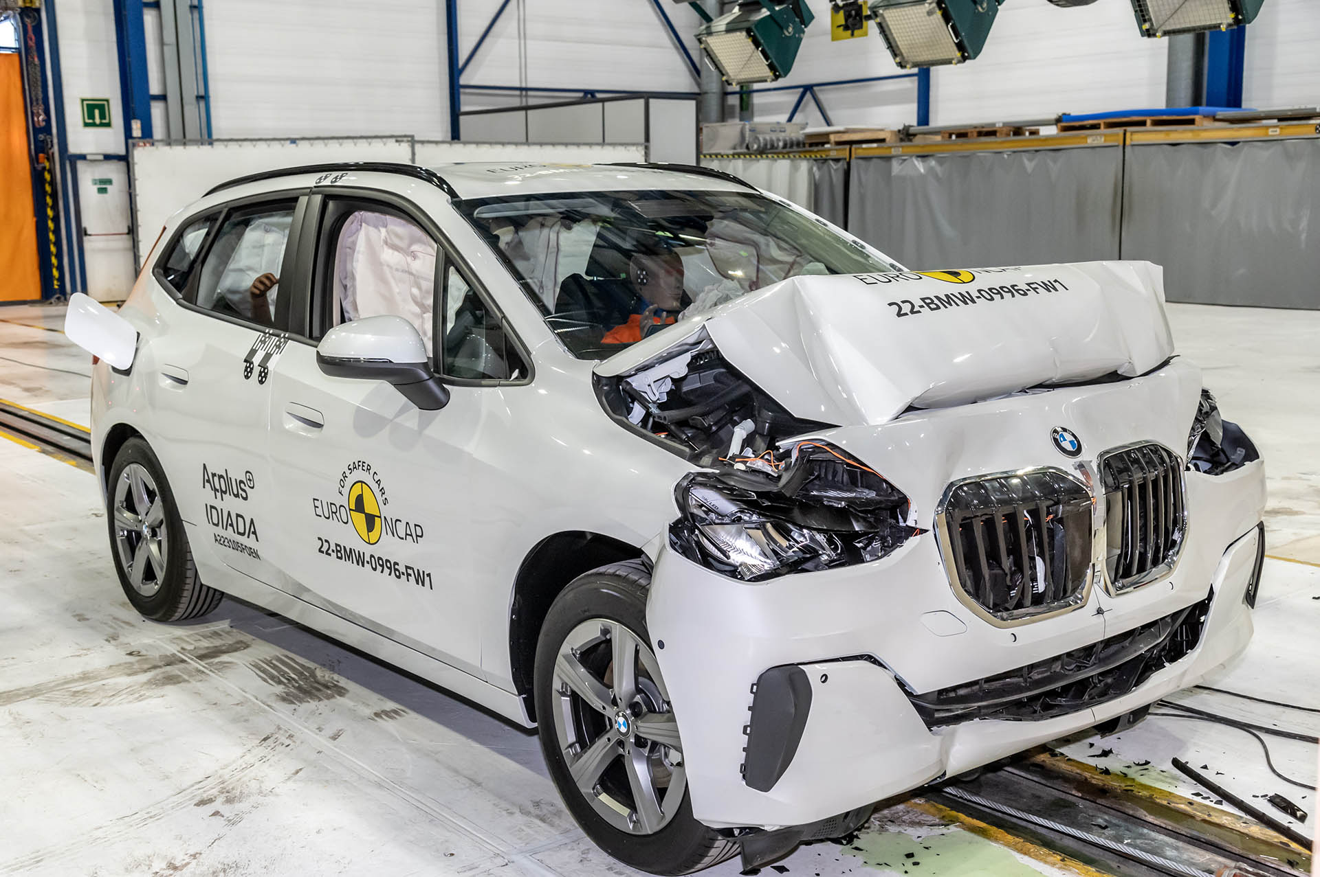 bmw-2-active-tourer-euroncap