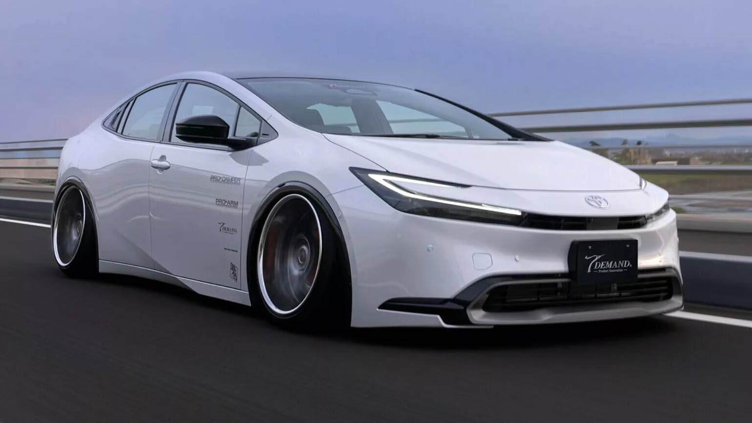 toyota-prius-t-demand 5