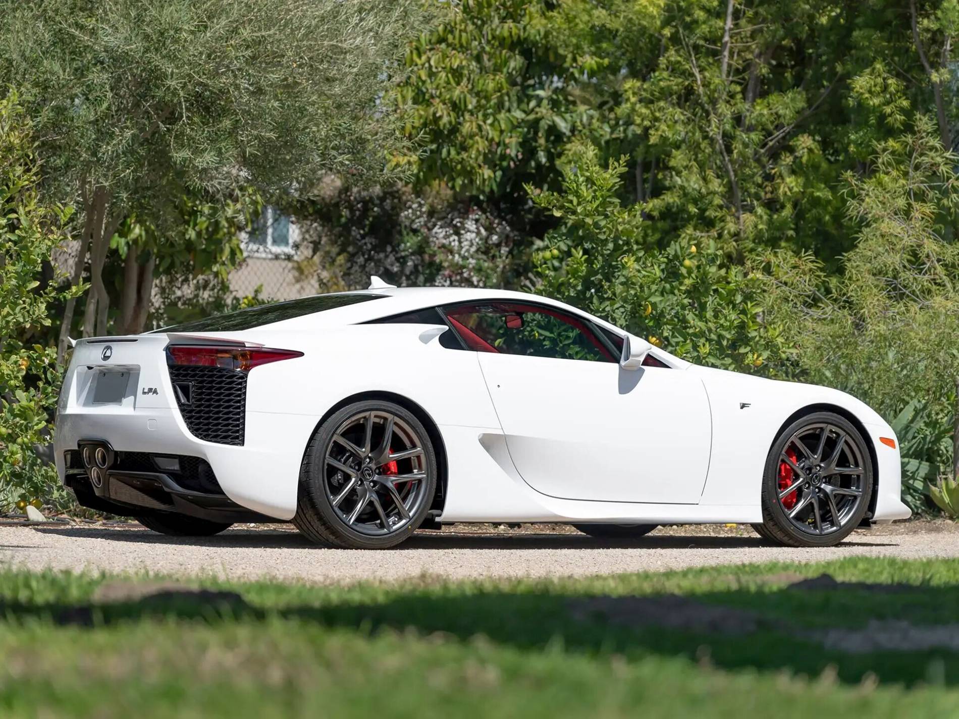 lexus lfa auction 3