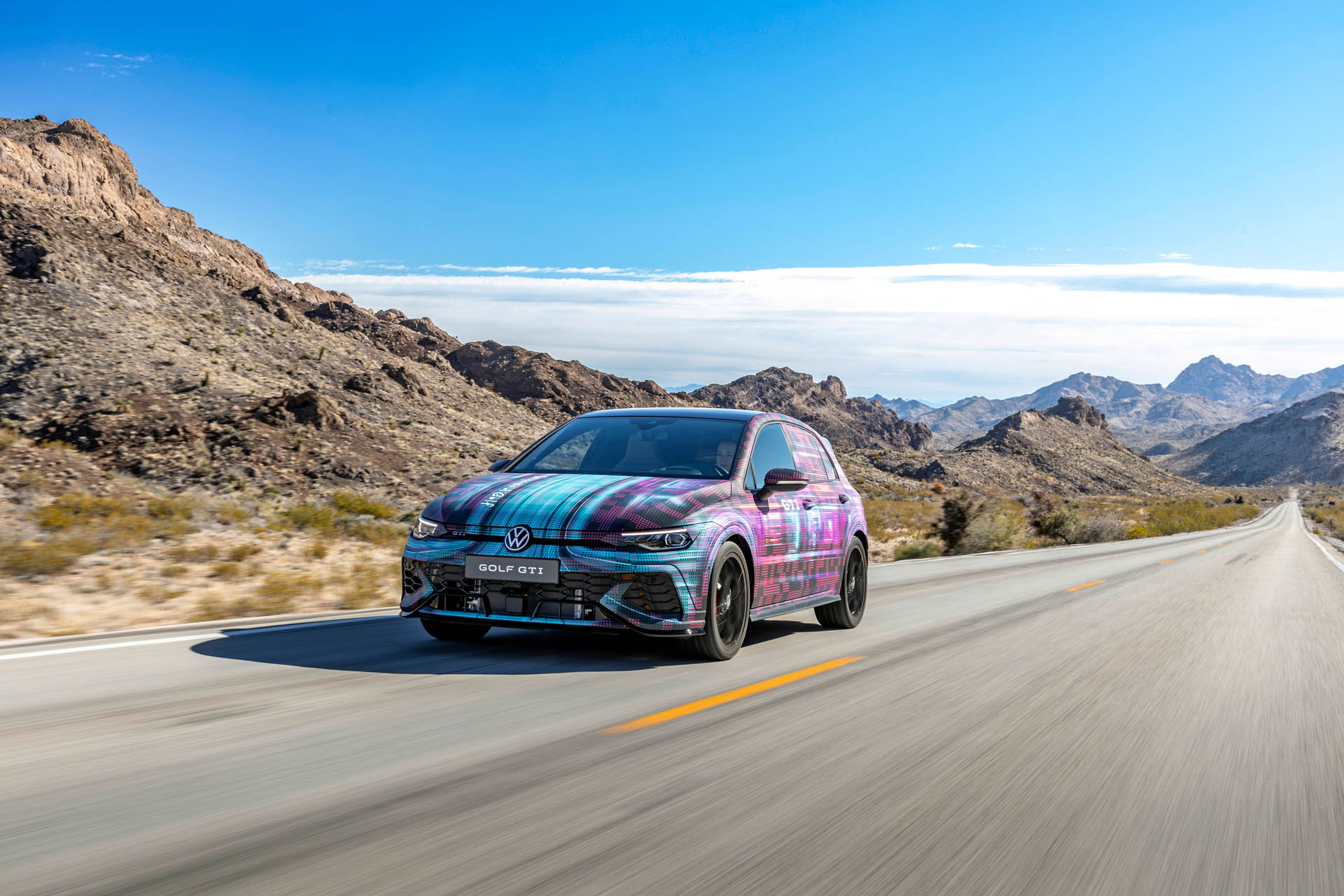 Volkswagen Golf GTI at CES 05