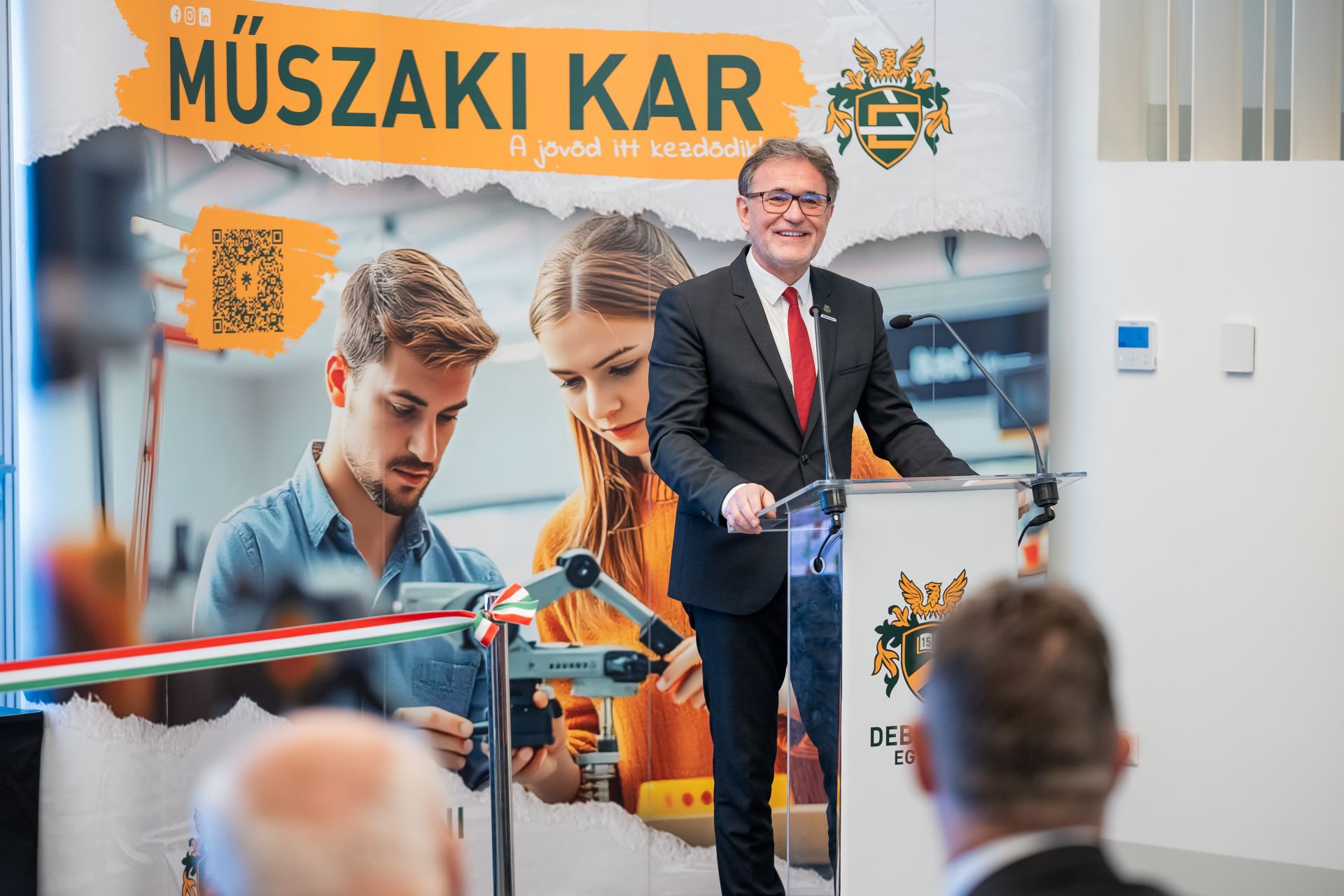 debreceni egyetem jarmuipari kutatokoztpontja 04
