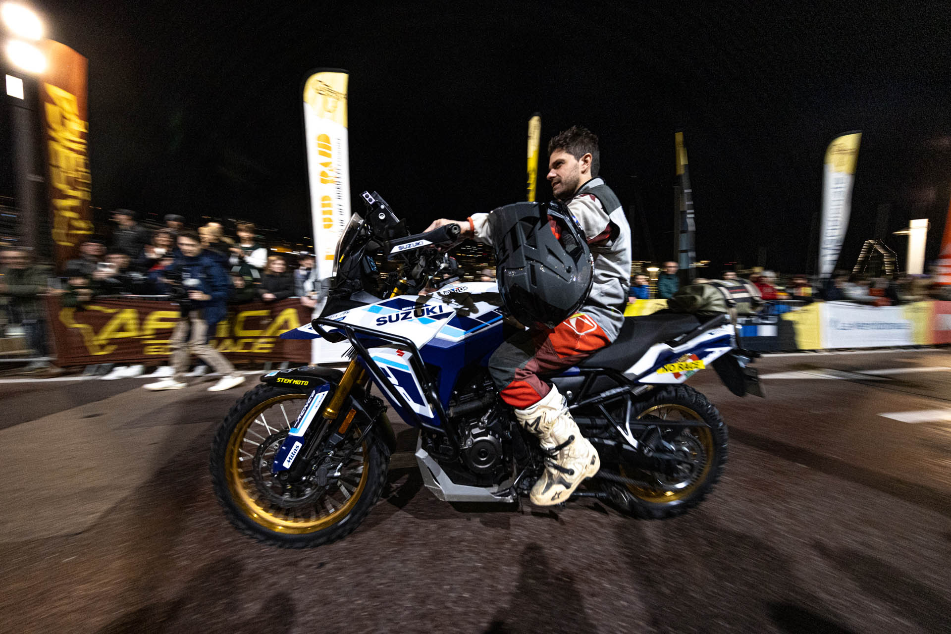 241228 BuitenhuisTim RallyTracks AER Startpodium PDX36703