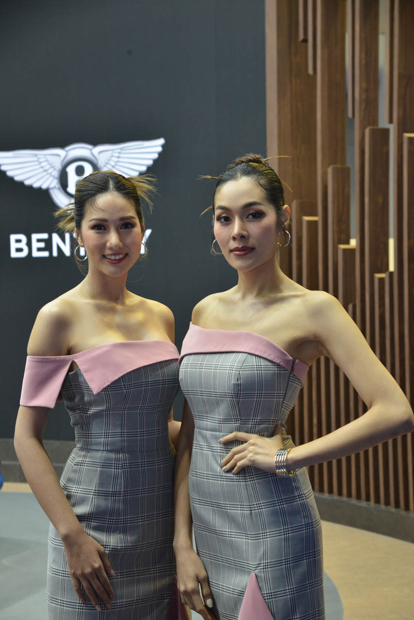 66 03 21 Bentley by  54