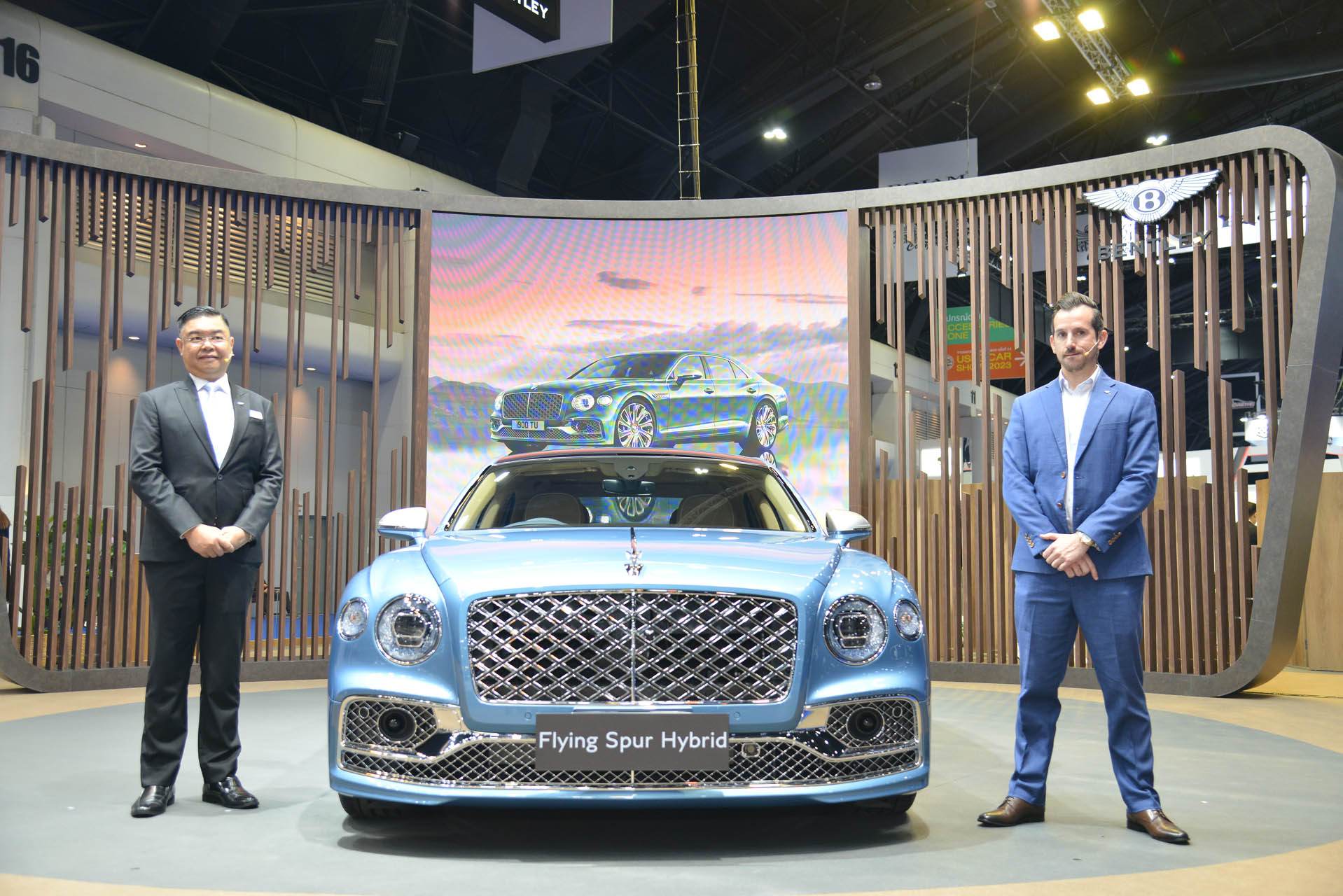 66 03 21 Bentley by  25