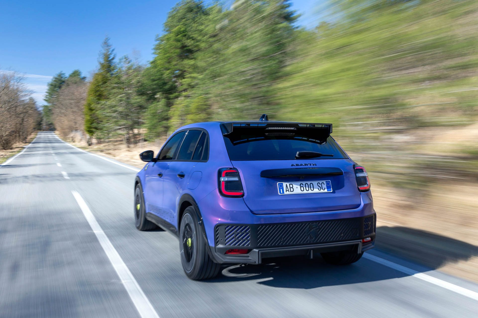 Abarth 600e Scorpionissima 06