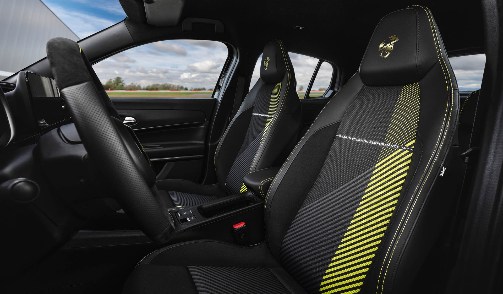Abarth 600e Turismo 13