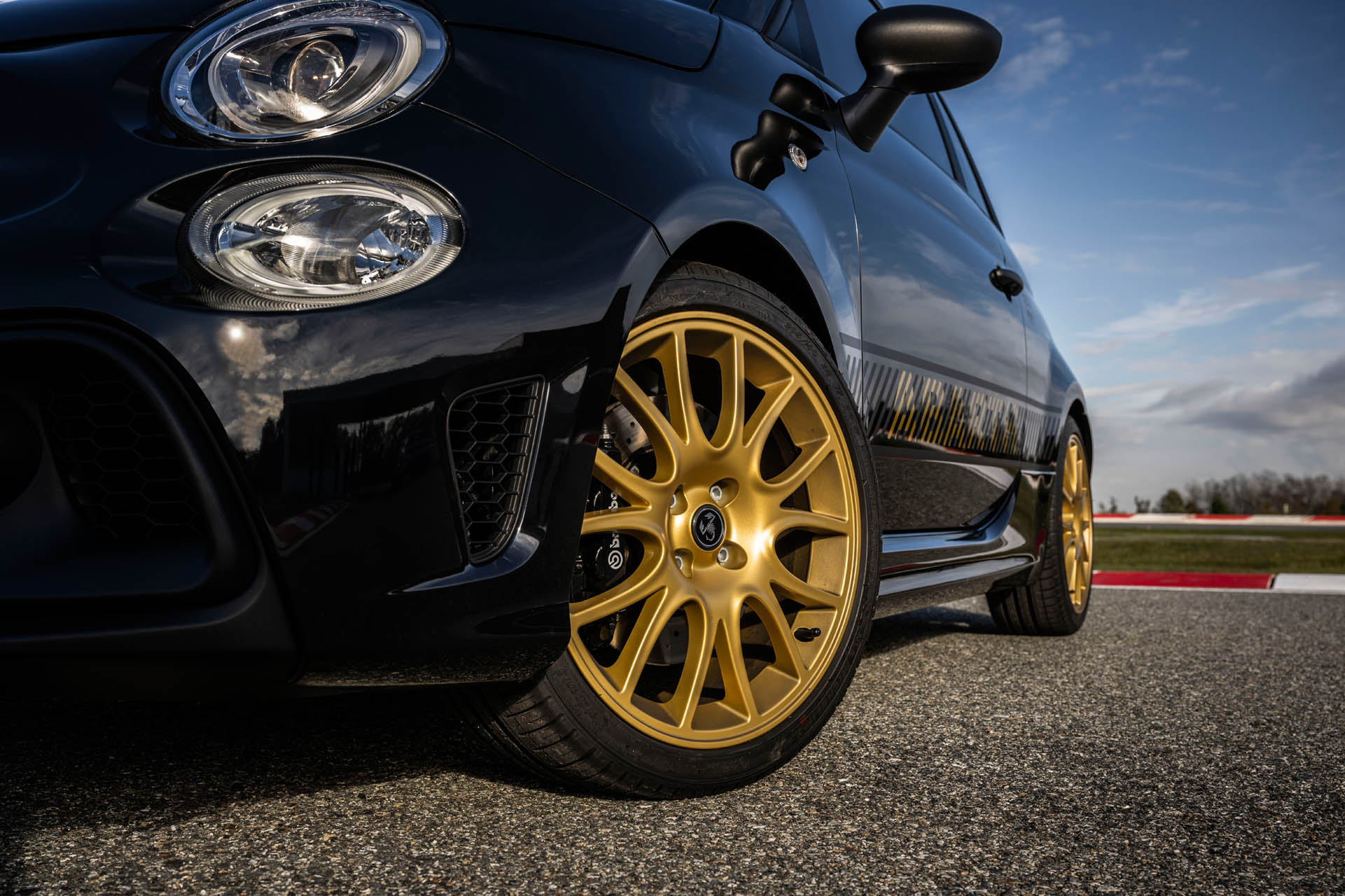 Abarth 75 Anniversario 19