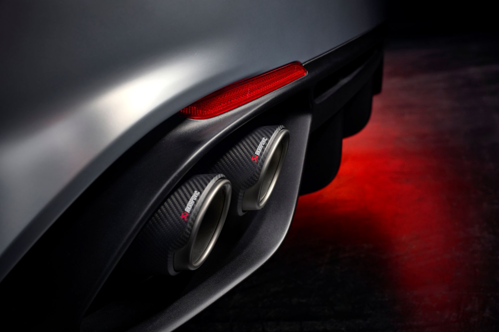 alfa romeo giulia quadrifoglio luna rossa 08
