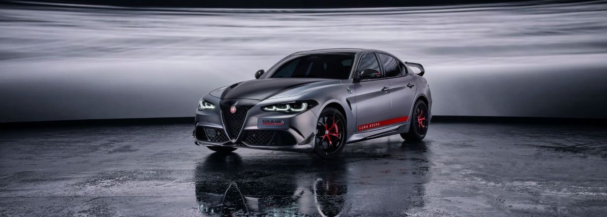 alfa romeo giulia quadrifoglio luna rossa nyito