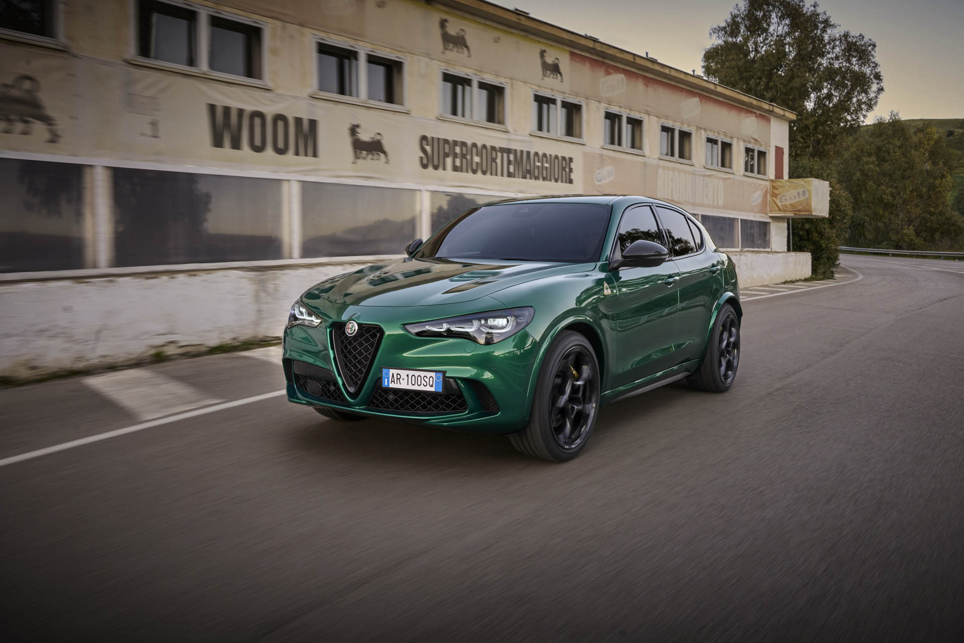 Alfa Romeo Stelvio Q 100 Anniversario 12