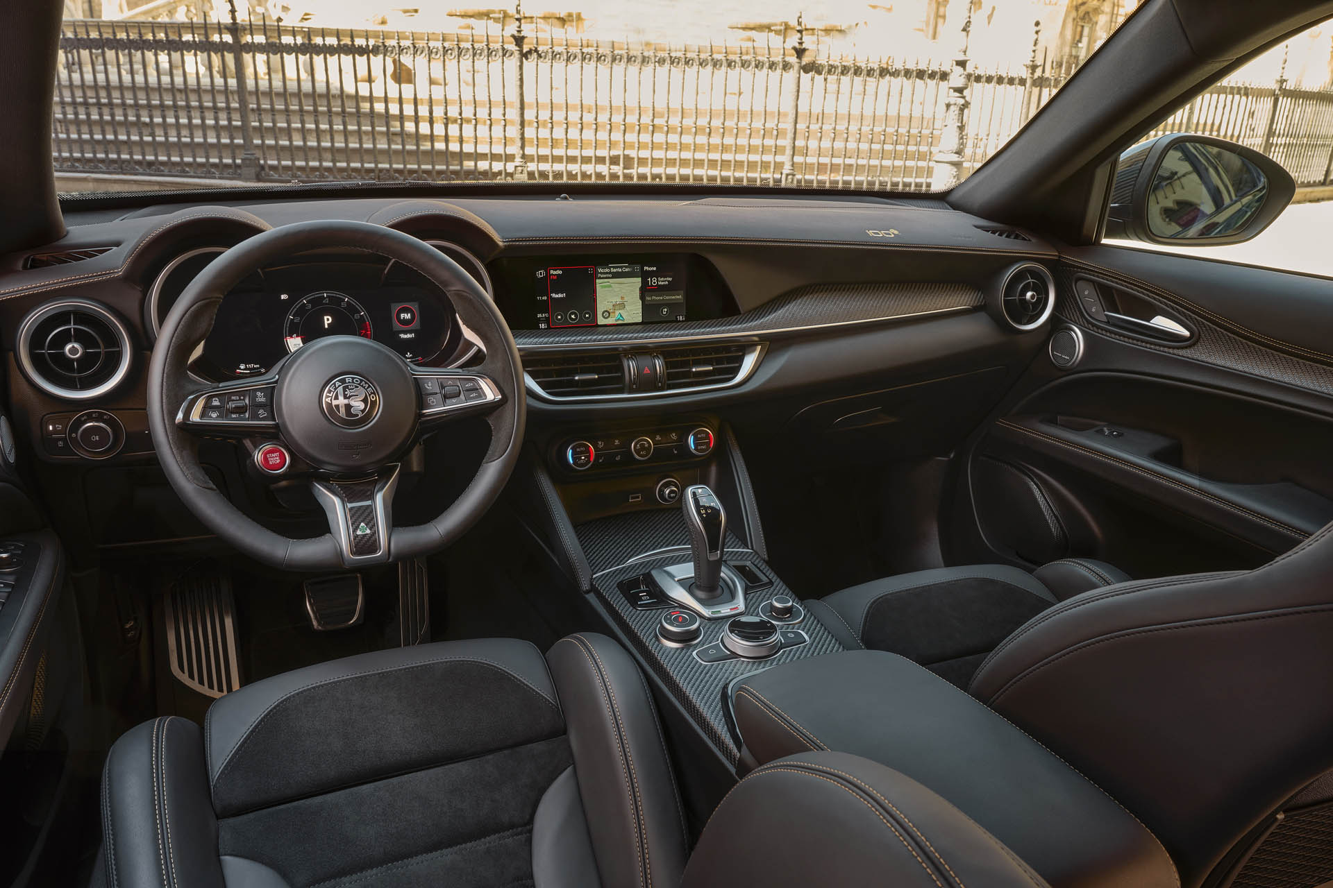Alfa Romeo Stelvio Q 100 Anniversario 14