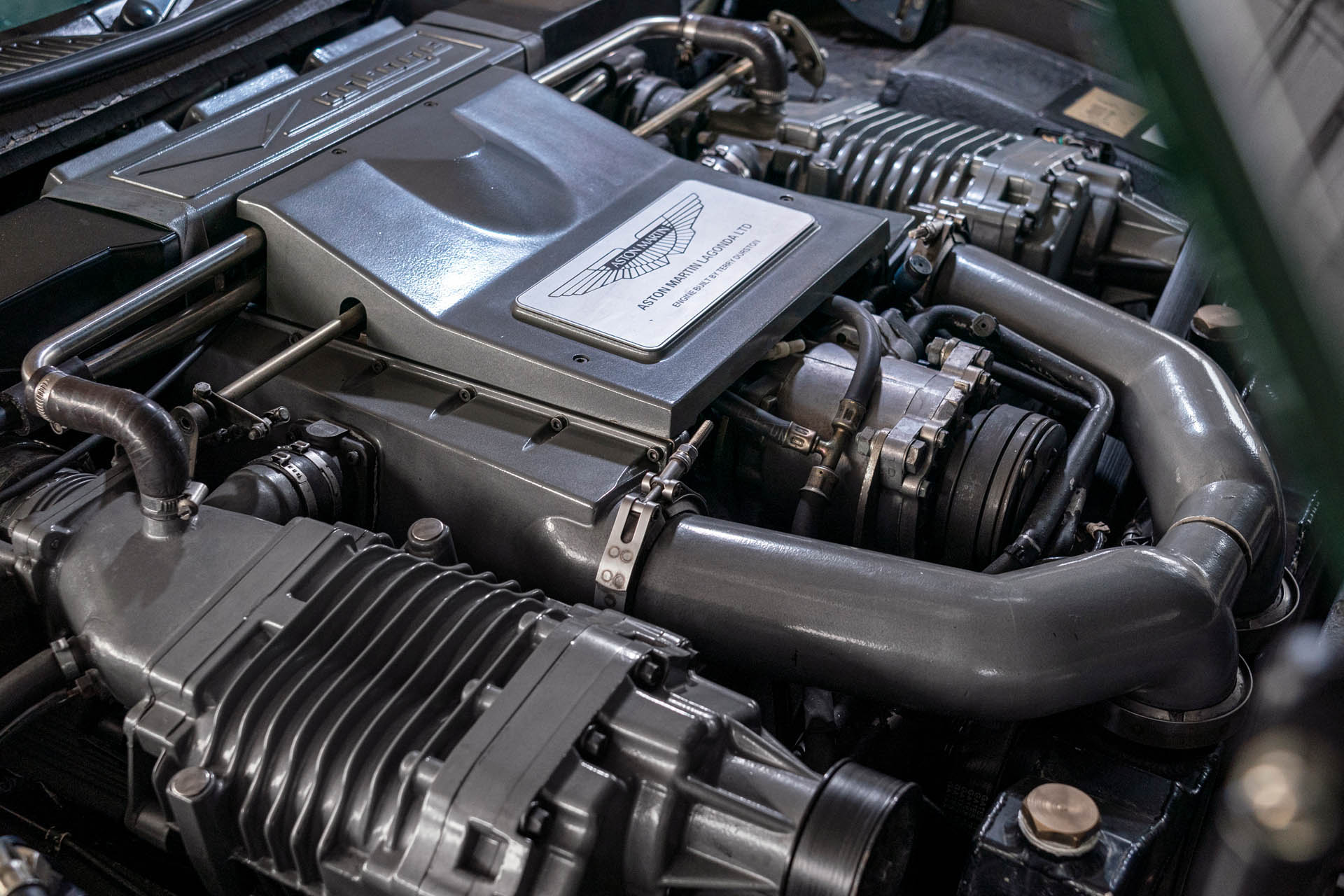 Aston Martin V8 Vantage V550 22