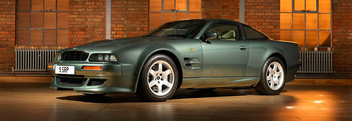 Aston Martin V8 Vantage V550 nyito
