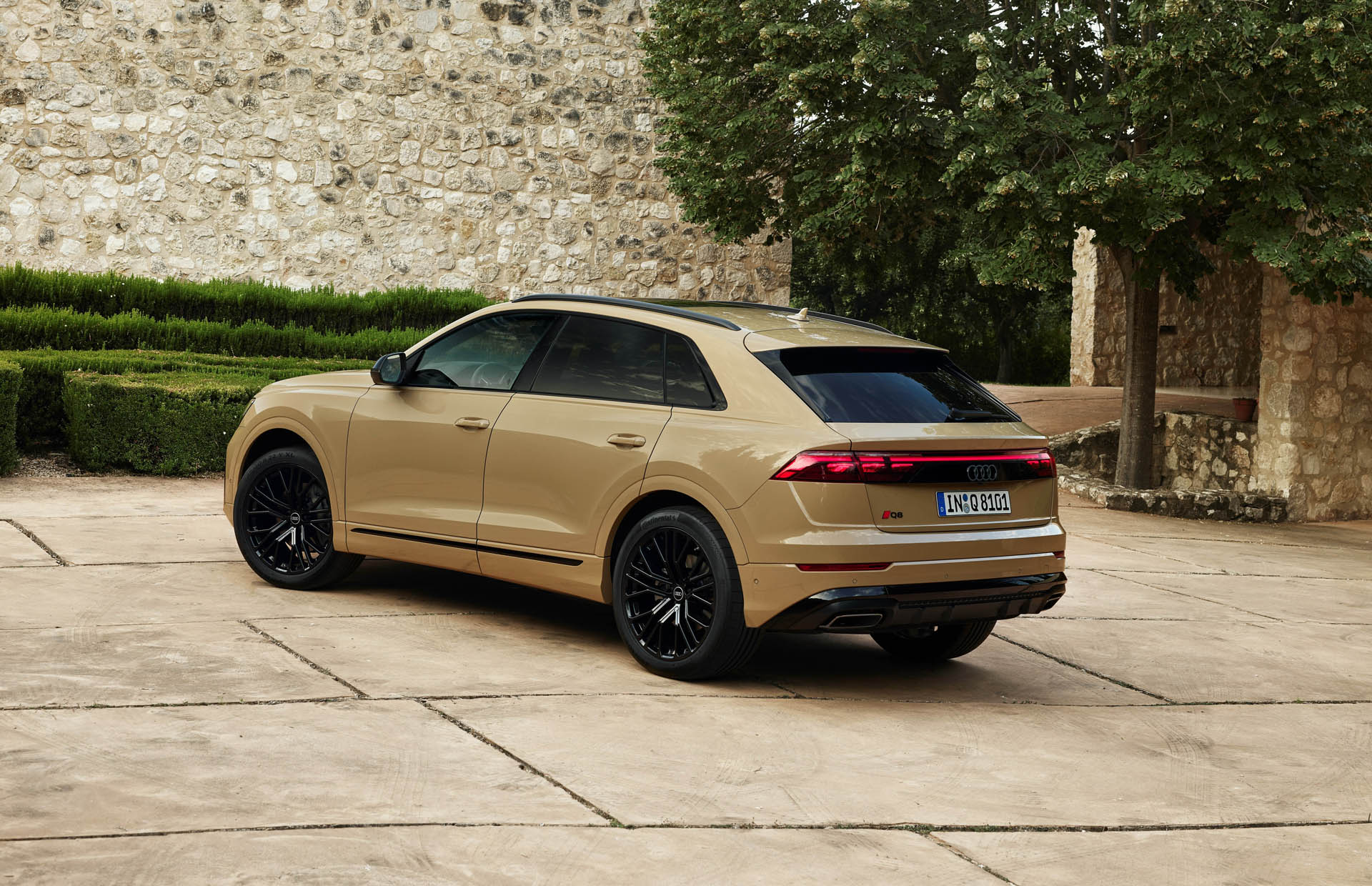 Audi Q8 2023 14