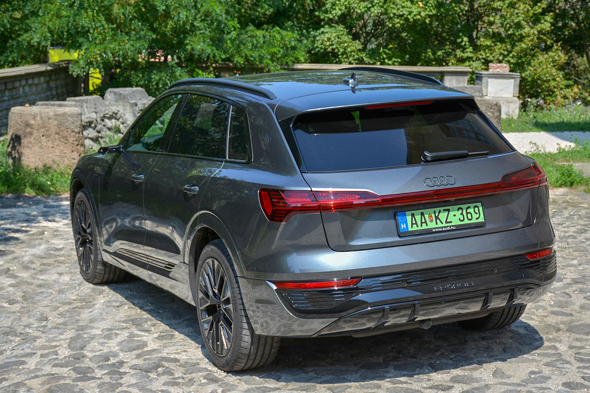 Audi Q8 e-tron S-Line 55 quattro 14