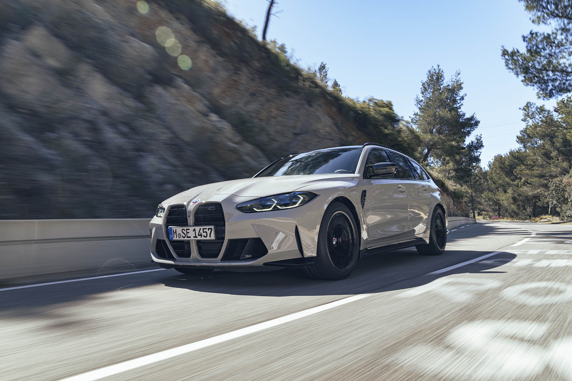 bmwm3touring2022c