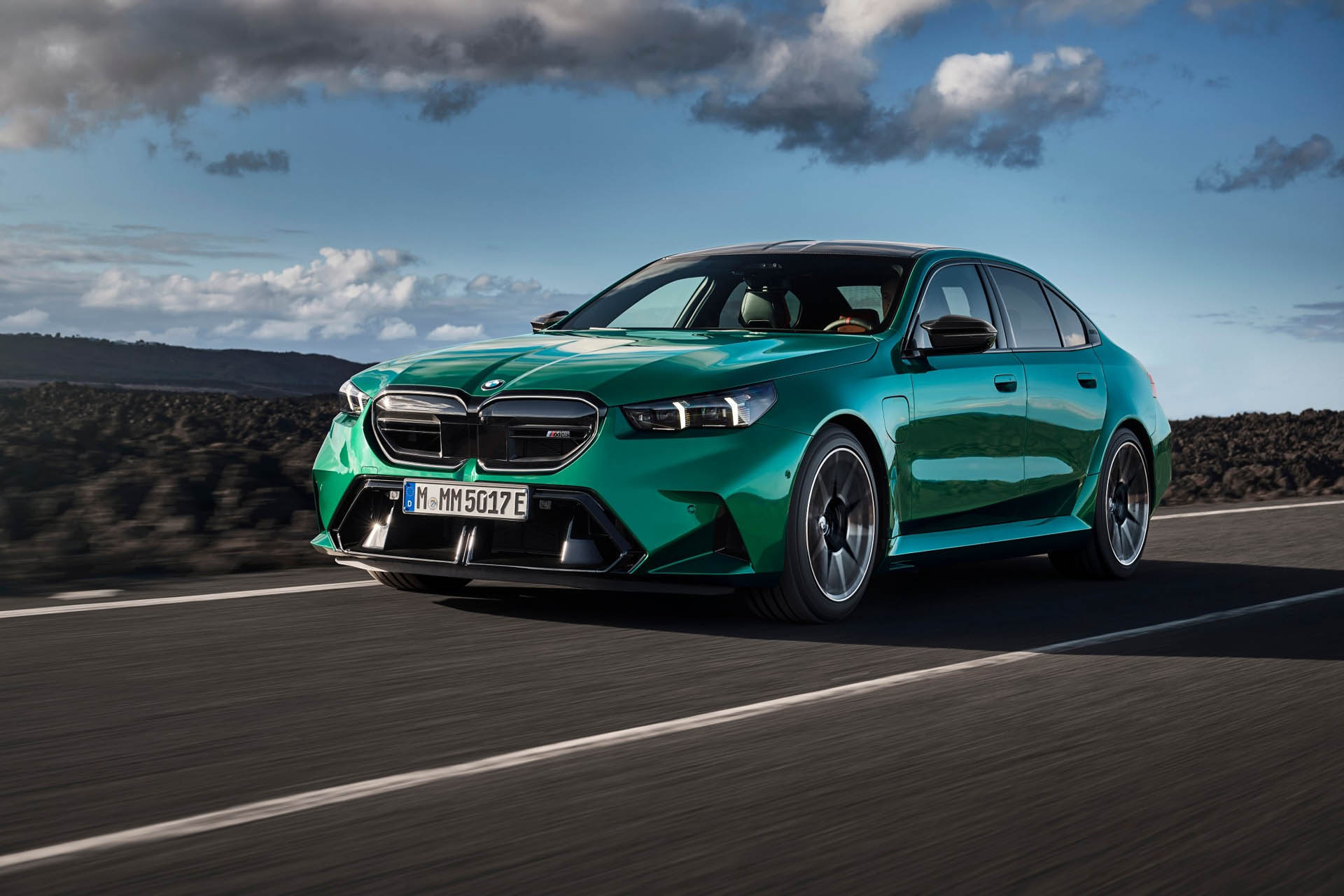 BMW M5 2024 01
