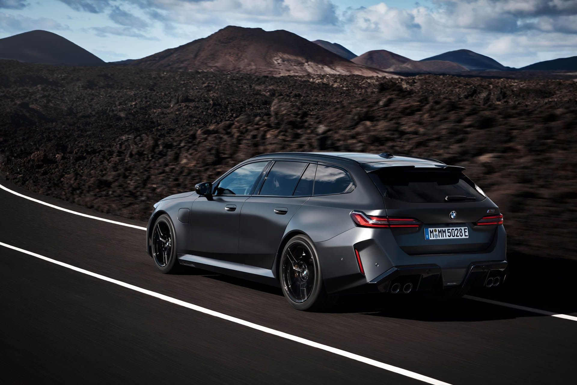 BMW M5 Touring 2024 09