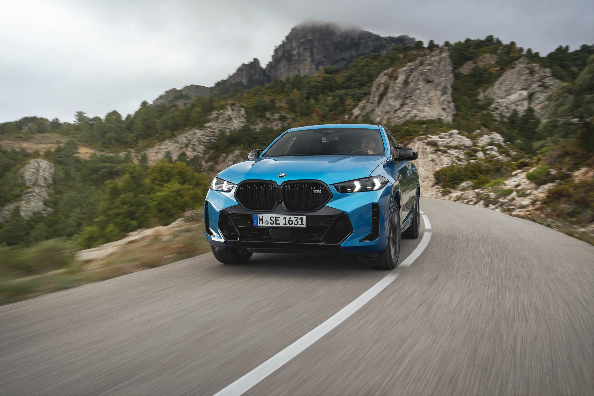 bmwx6m60xdrive-2023e