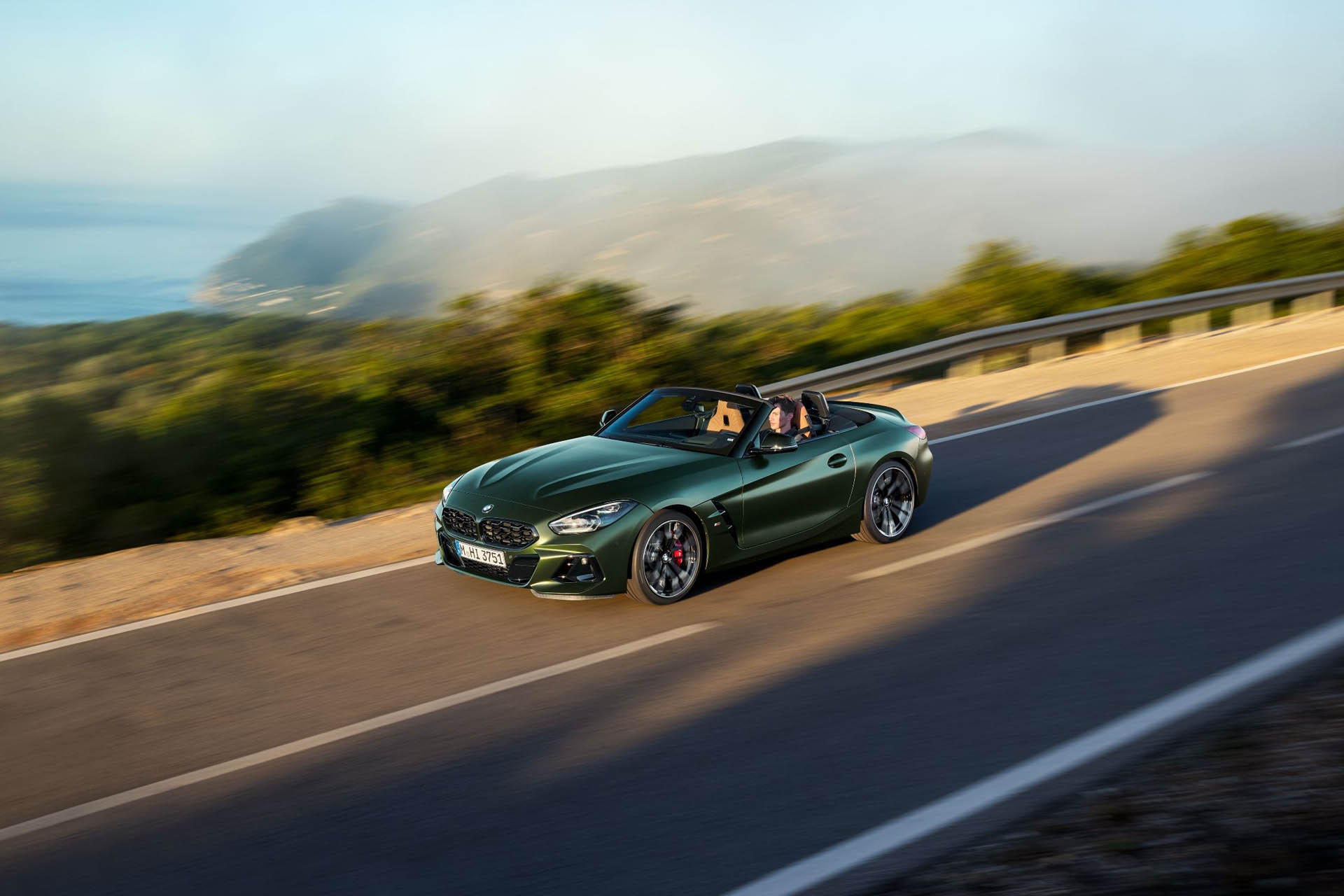 BMW Z4 M40i Pure Impulse 01