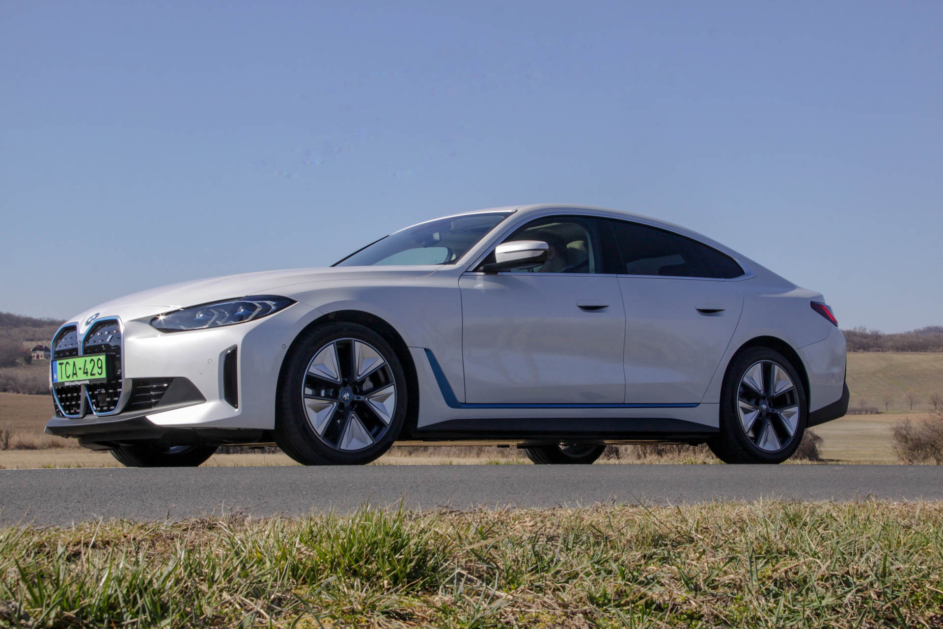 bmwi4edrive40b