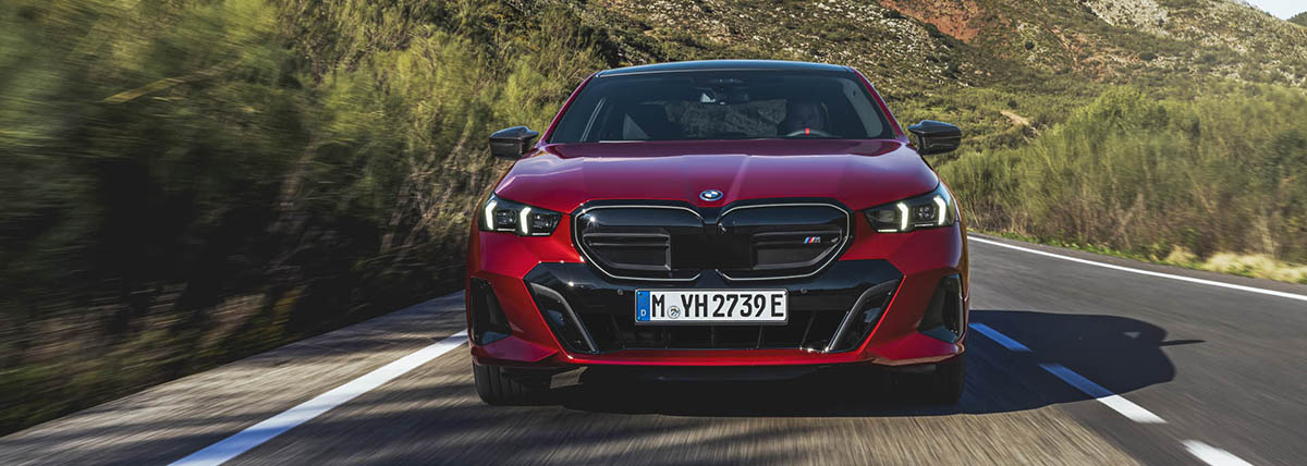 BMW 5 limuzin 2023 nyito