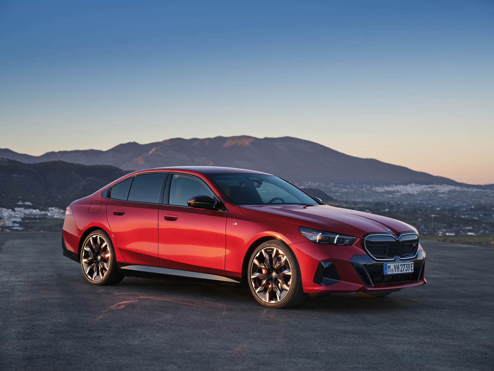 BMW i5 M60 xDrive 16