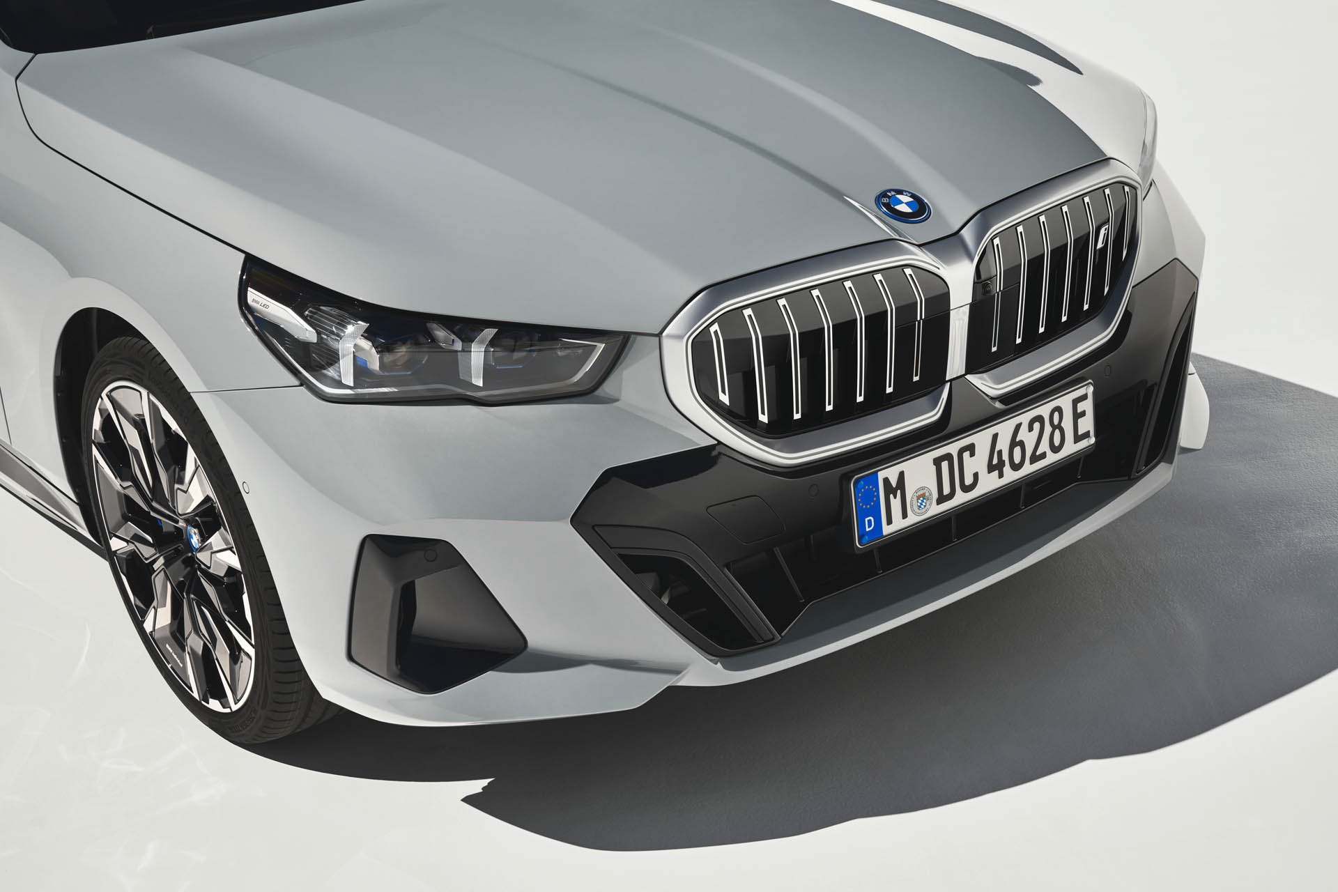 BMW i5 eDrive40 18