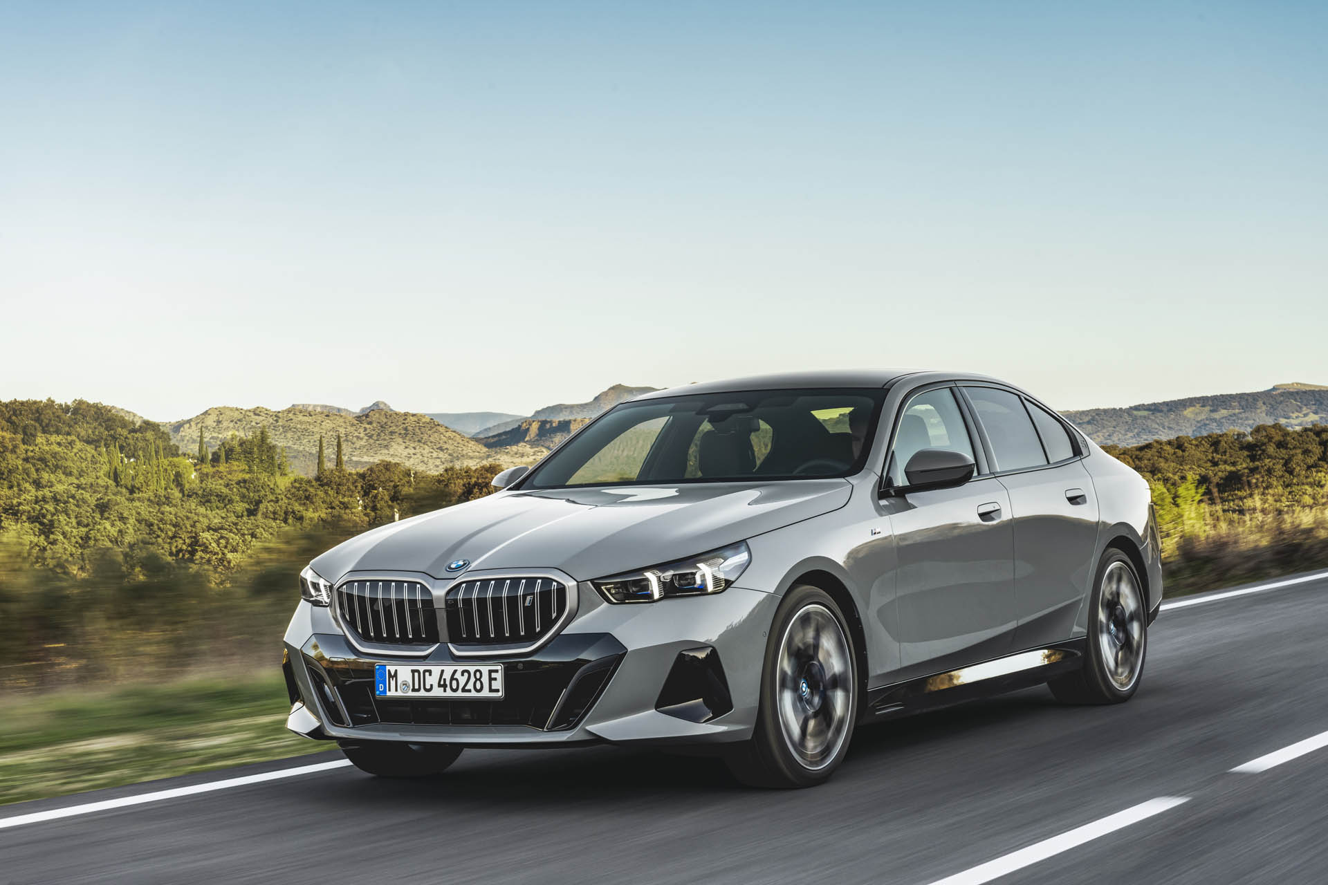 BMW i5 eDrive40 35