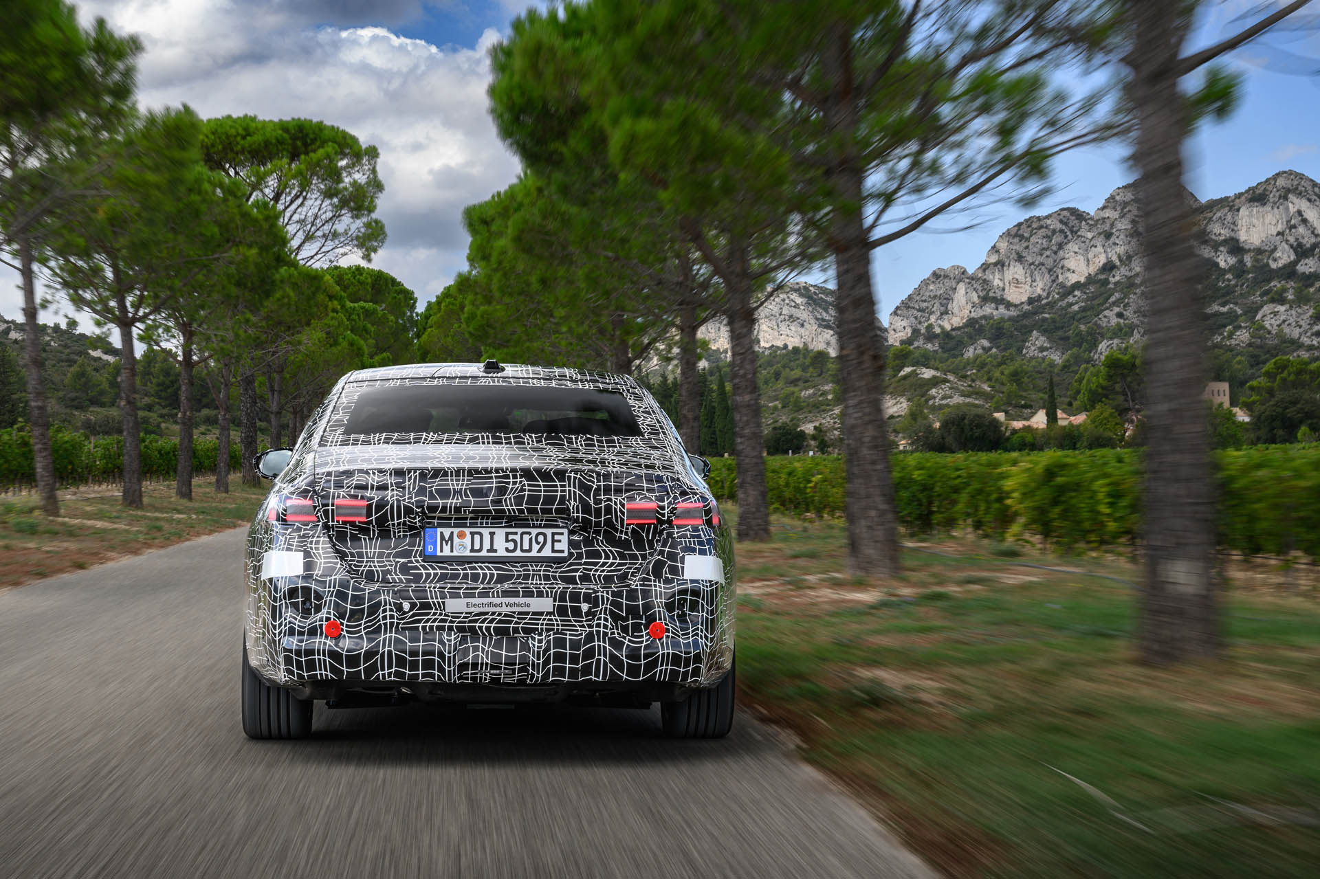BMW i5 eDrive 40 10