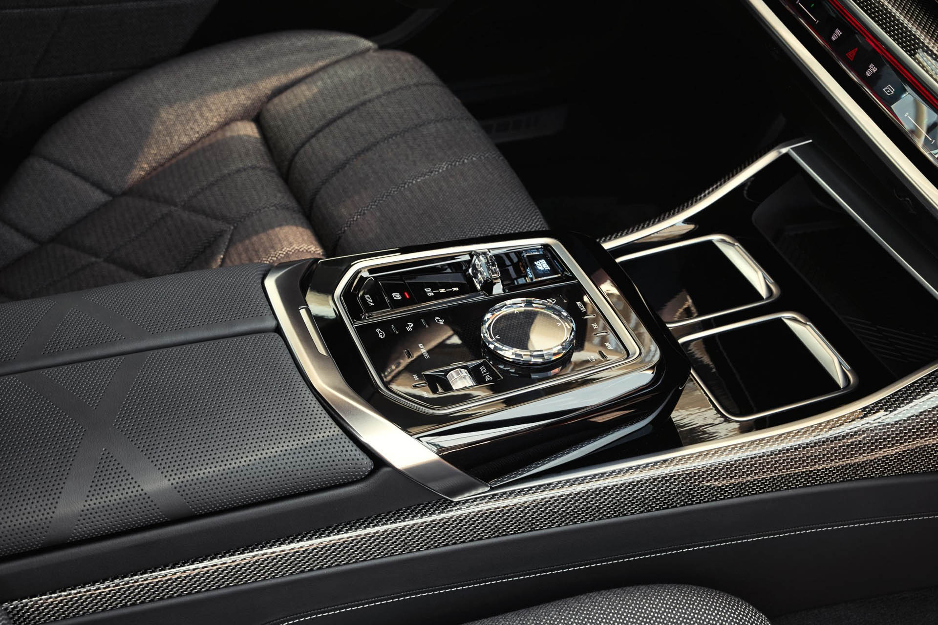 BMW i7 M70 xDrive 29