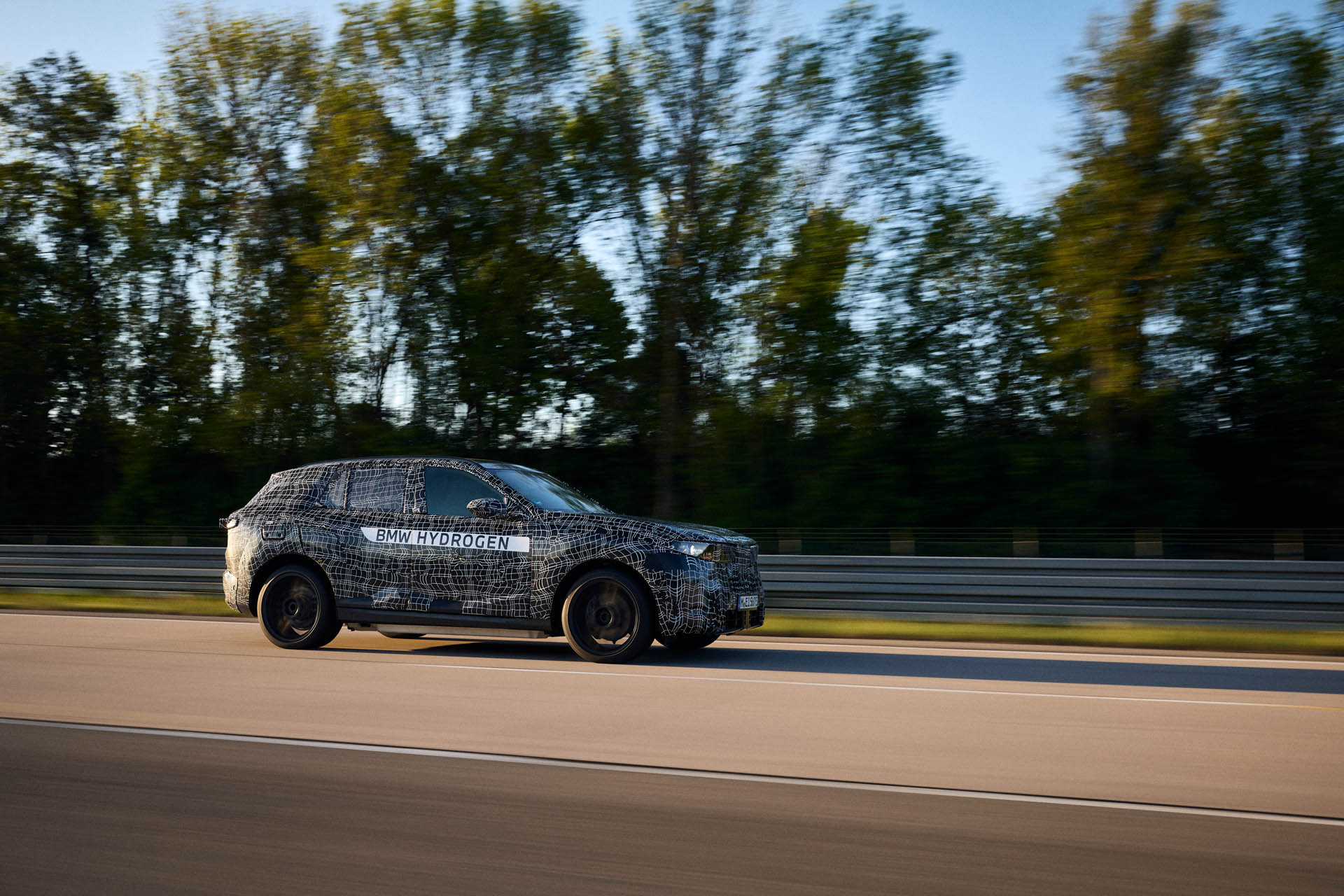 bmw ix5 hydrogen 03