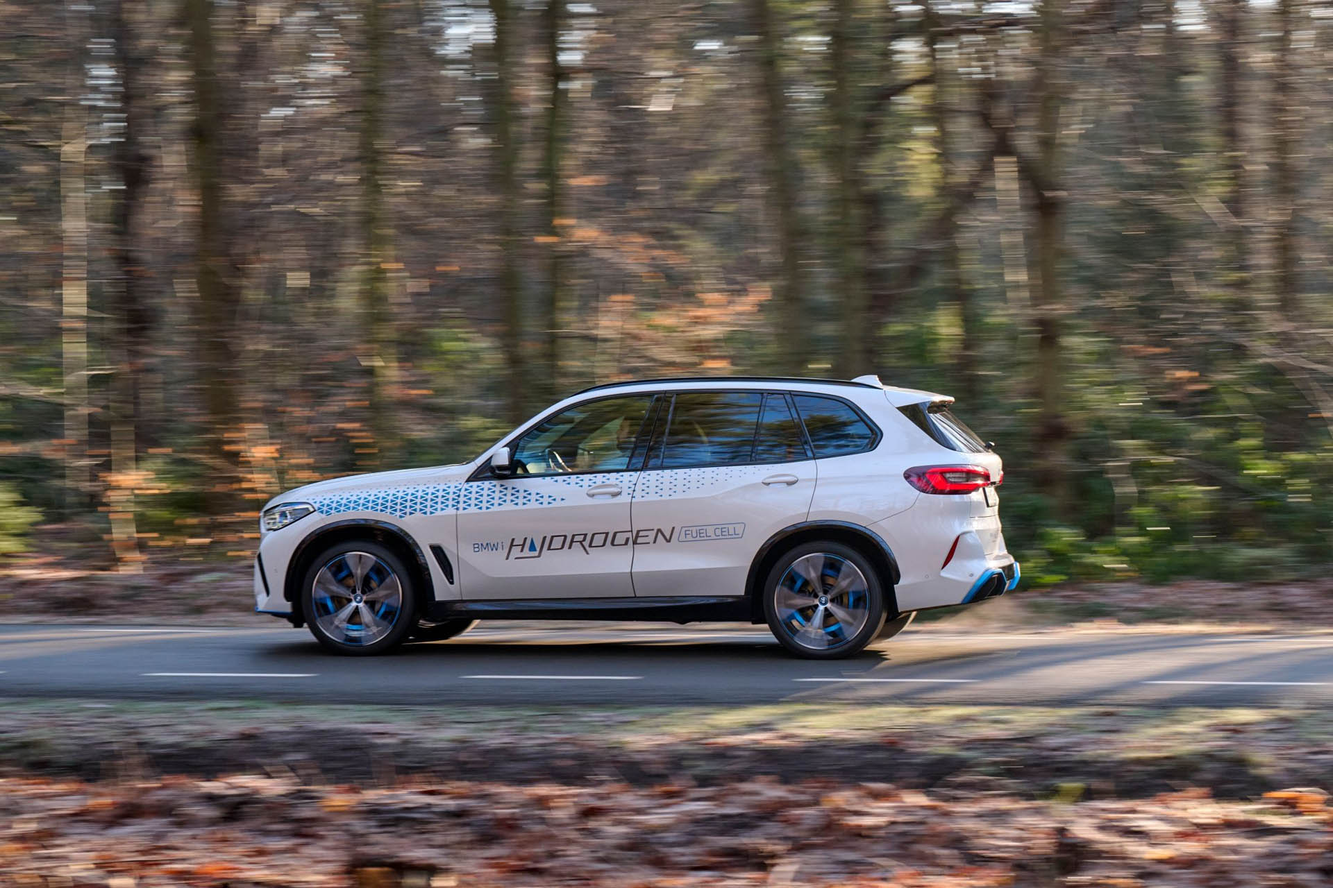 BMW iX5 Hydrogen 11