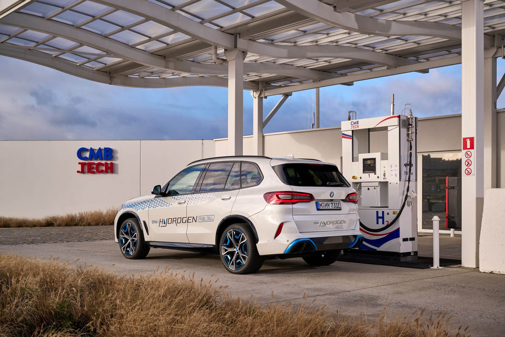 BMW iX5 Hydrogen 50