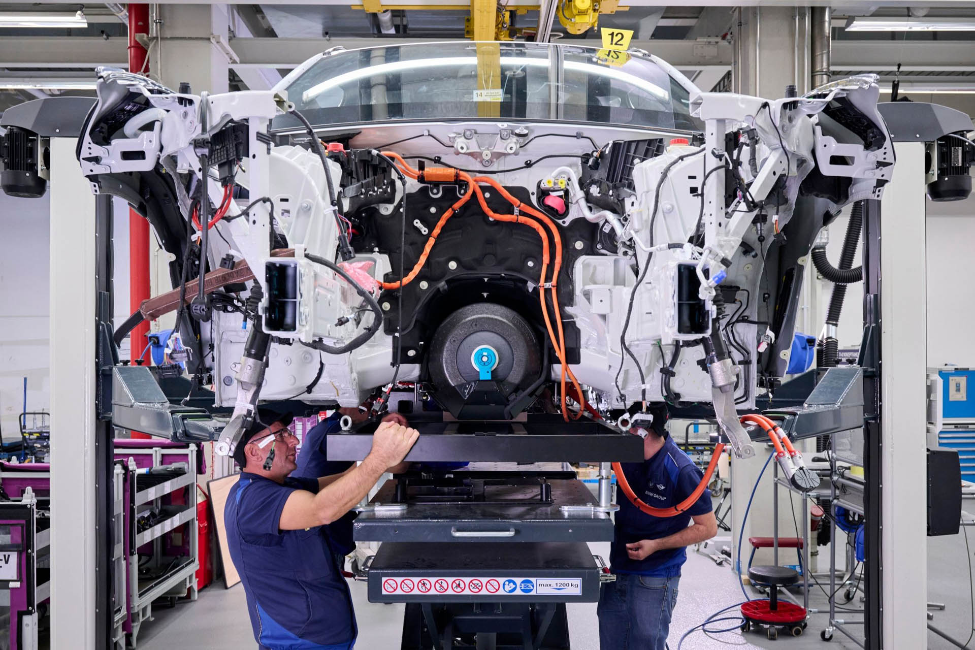 bmwix5hydrogen17