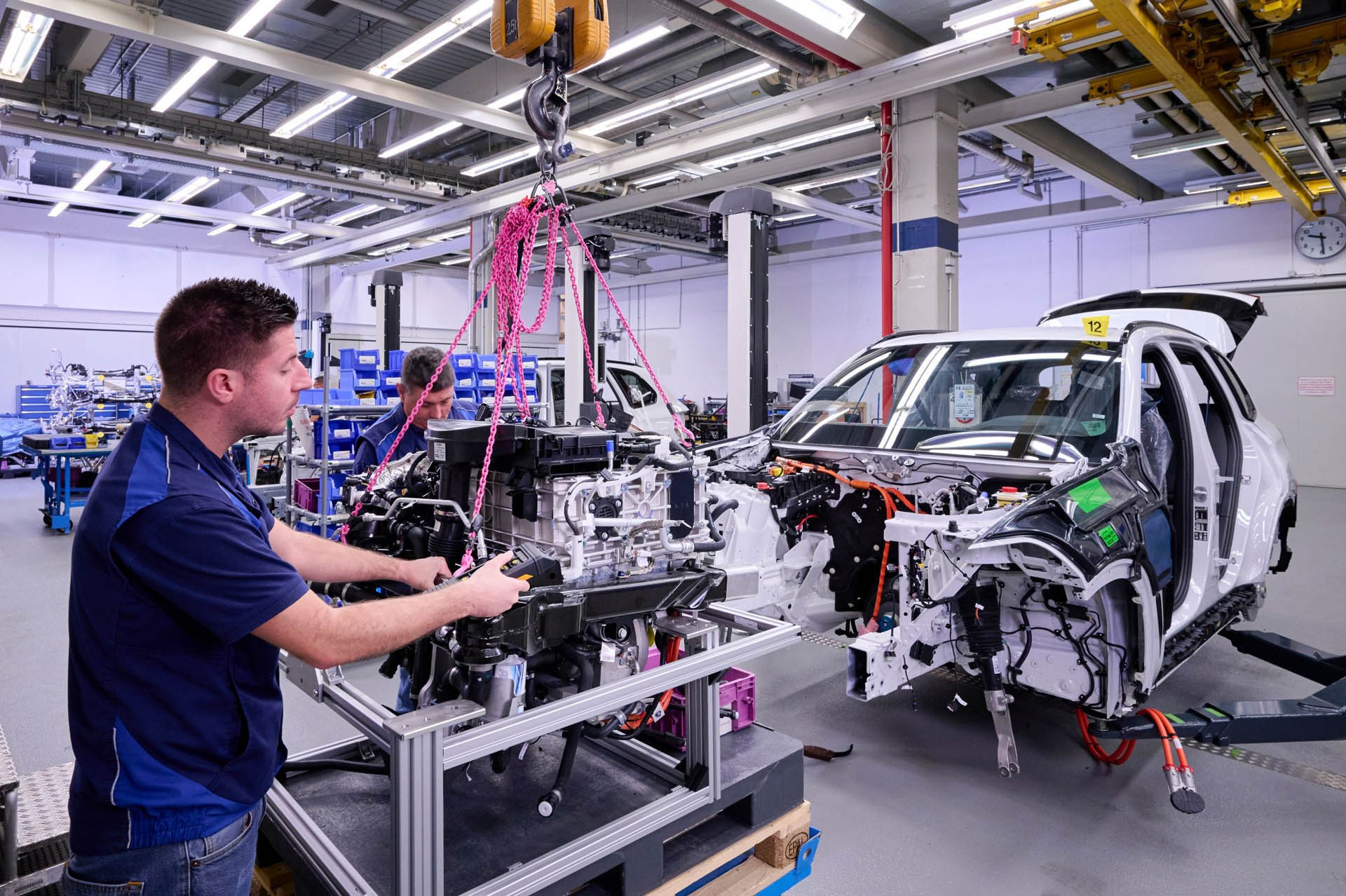bmwix5hydrogen18