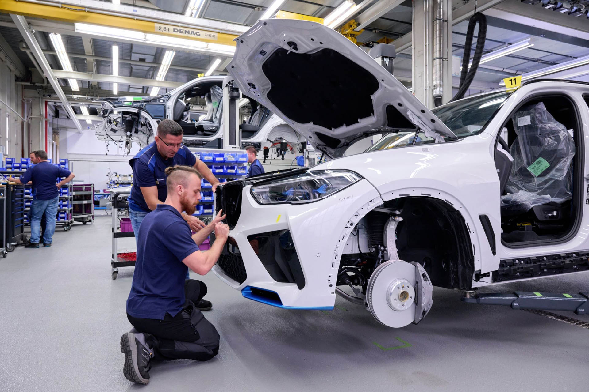 bmwix5hydrogen27