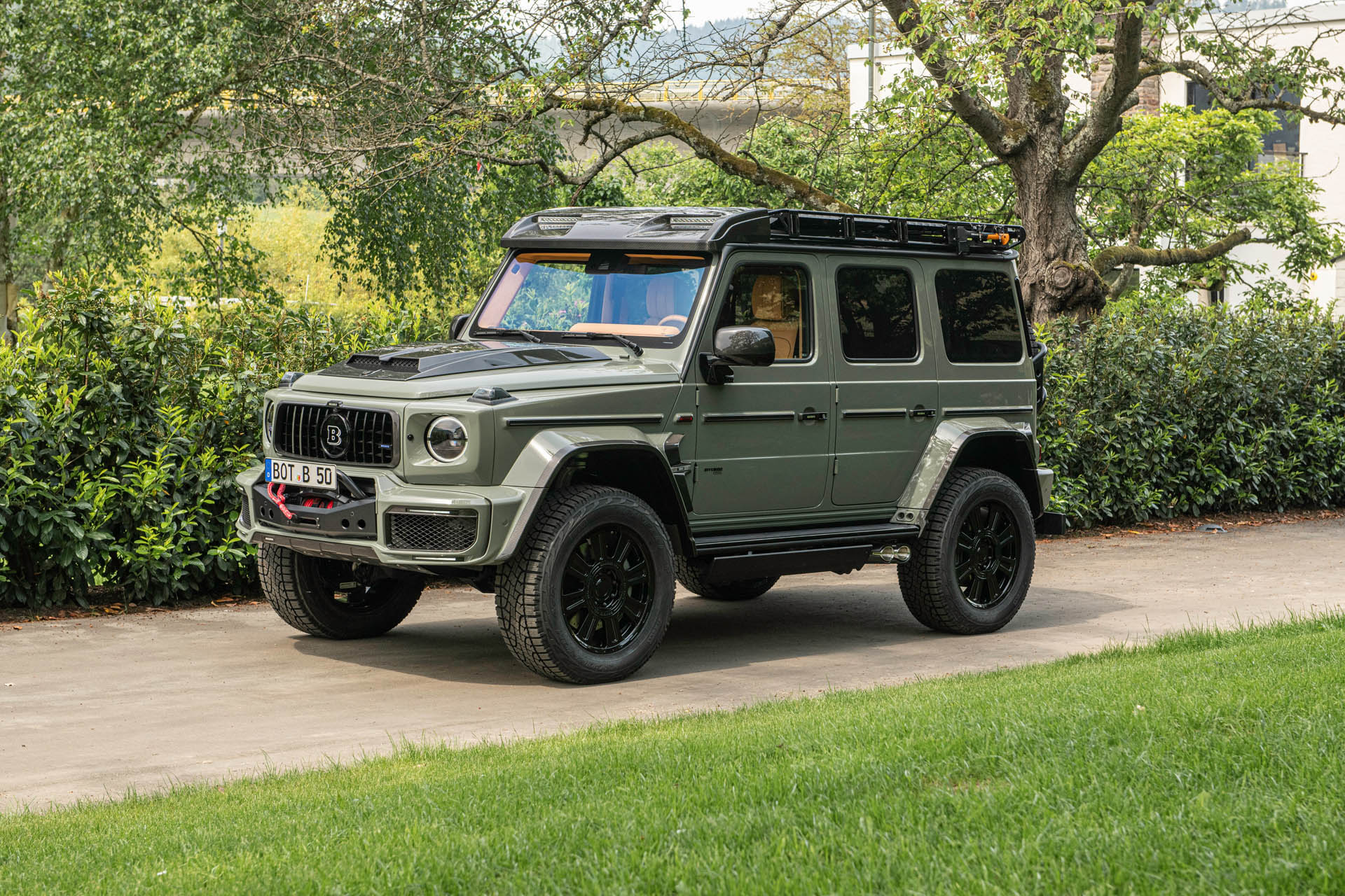 BRABUS 800 4x4 Stealth Green 01