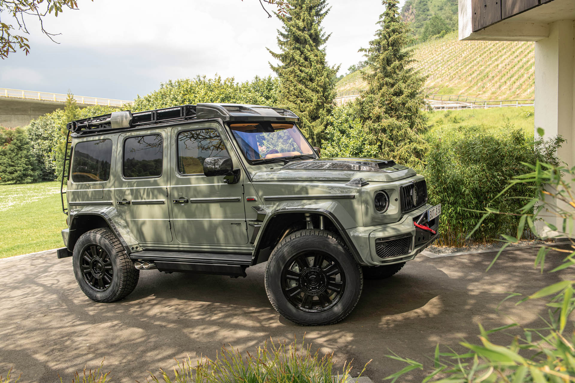 BRABUS 800 4x4 Stealth Green 16