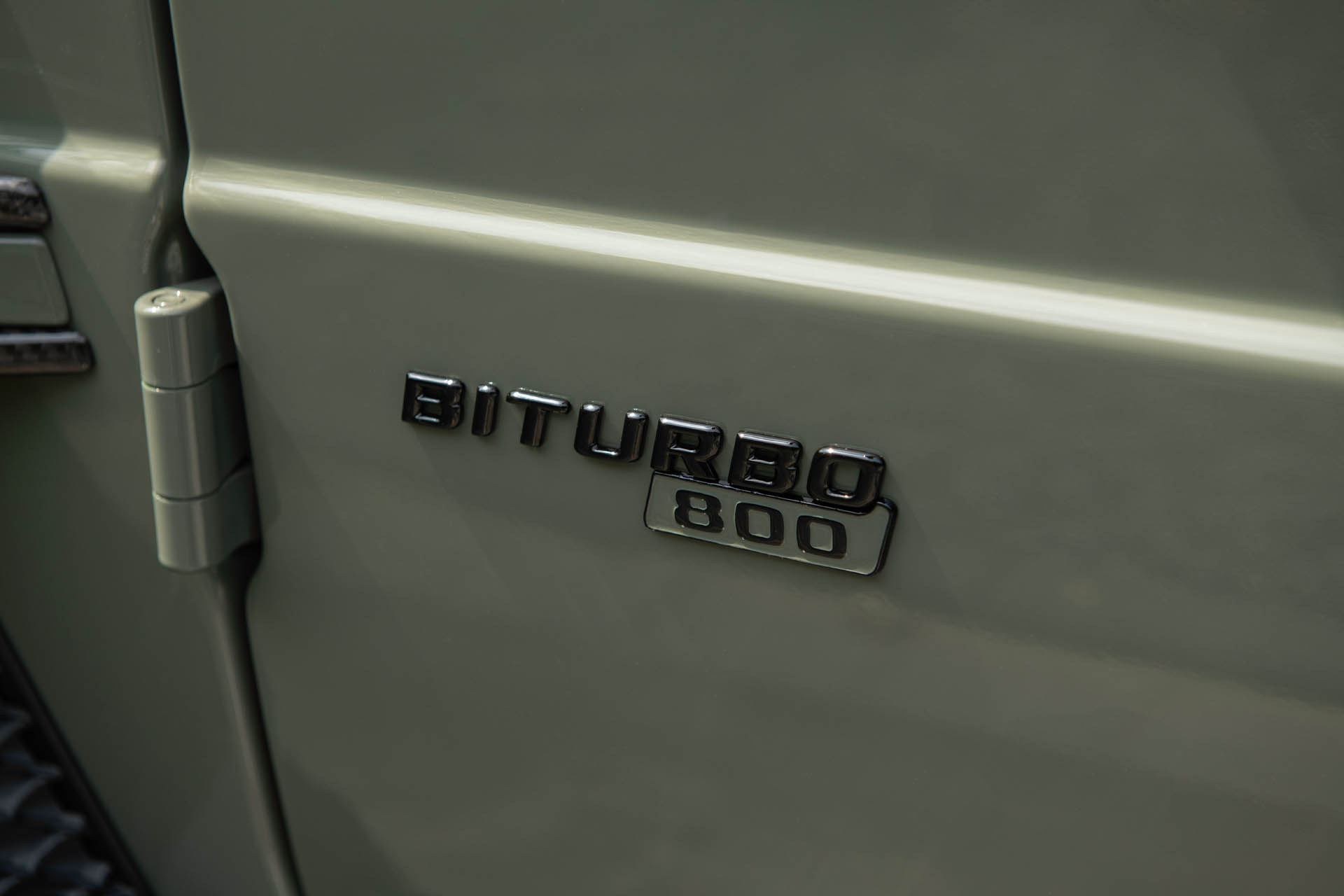 BRABUS 800 4x4 Stealth Green 34