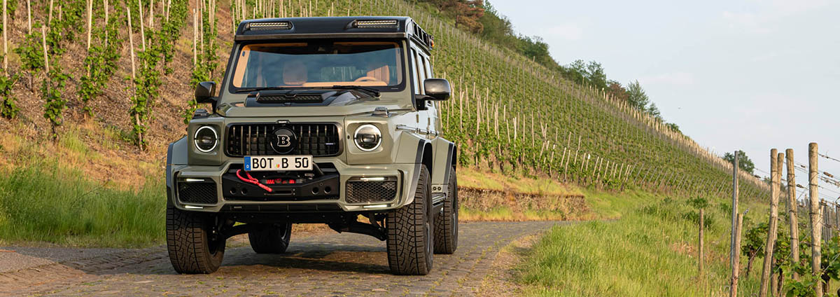 BRABUS 800 4x4 Stealth Green nyito