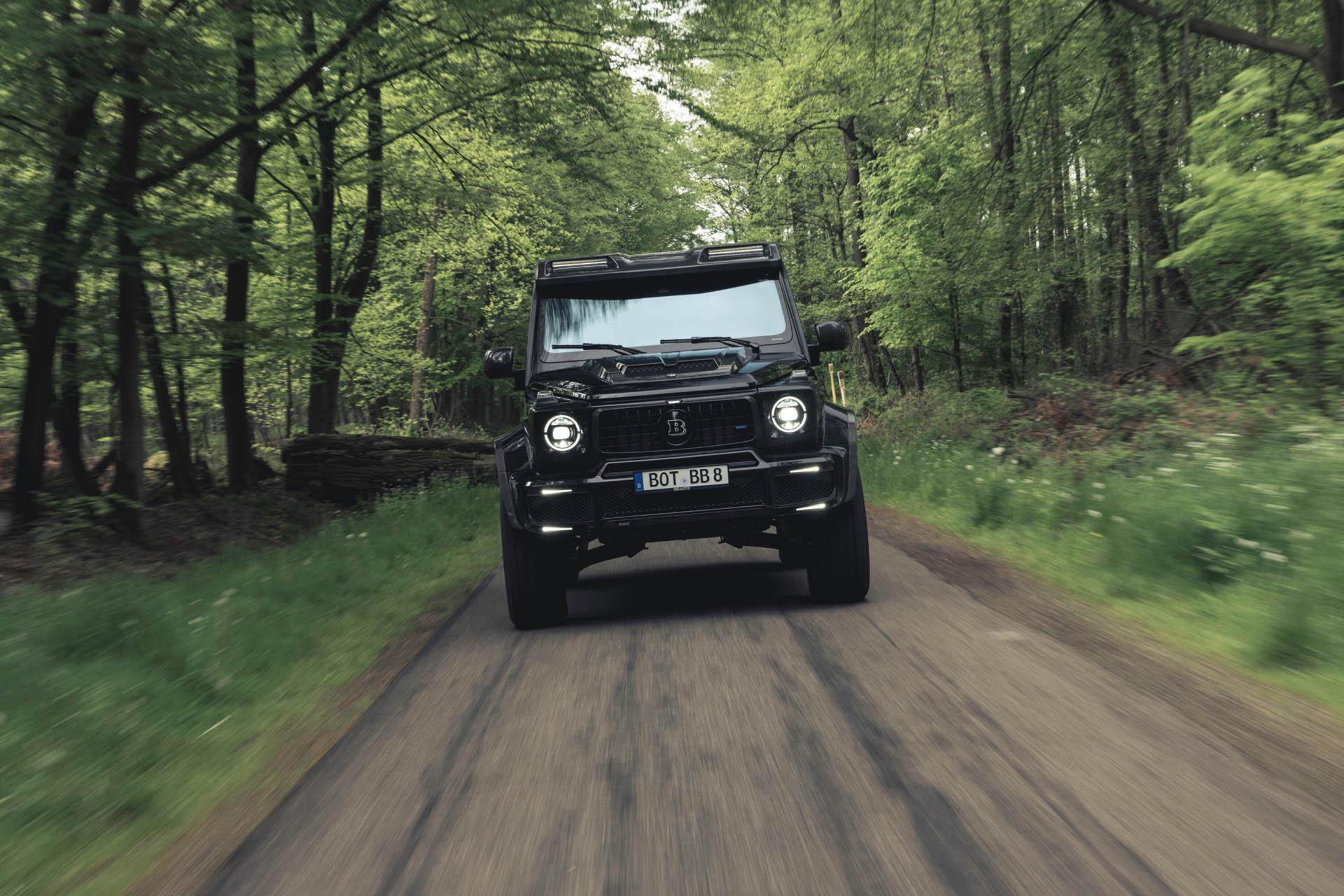 BRABUS 800 4x4 Superblack 09