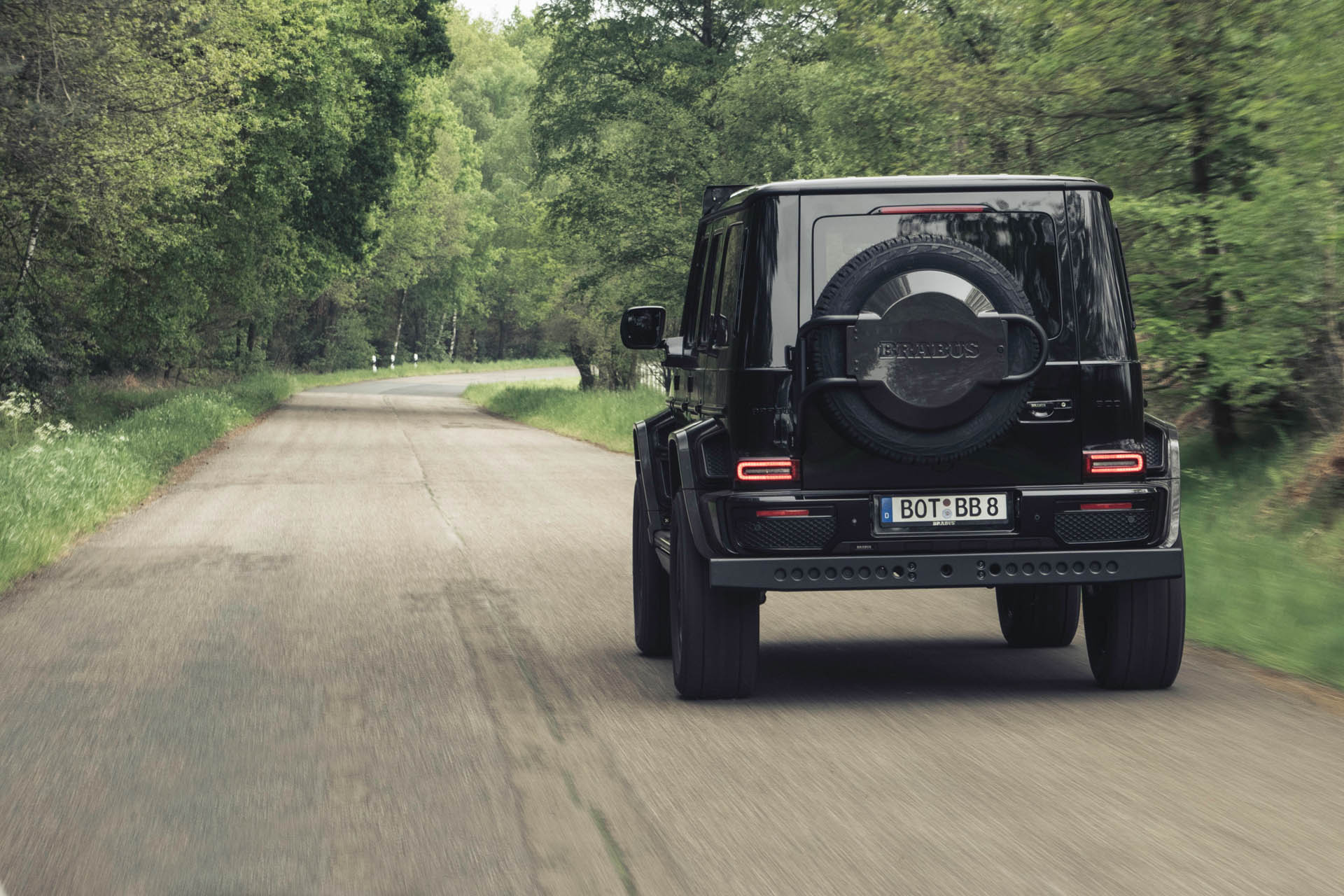 BRABUS 800 4x4 Superblack 18