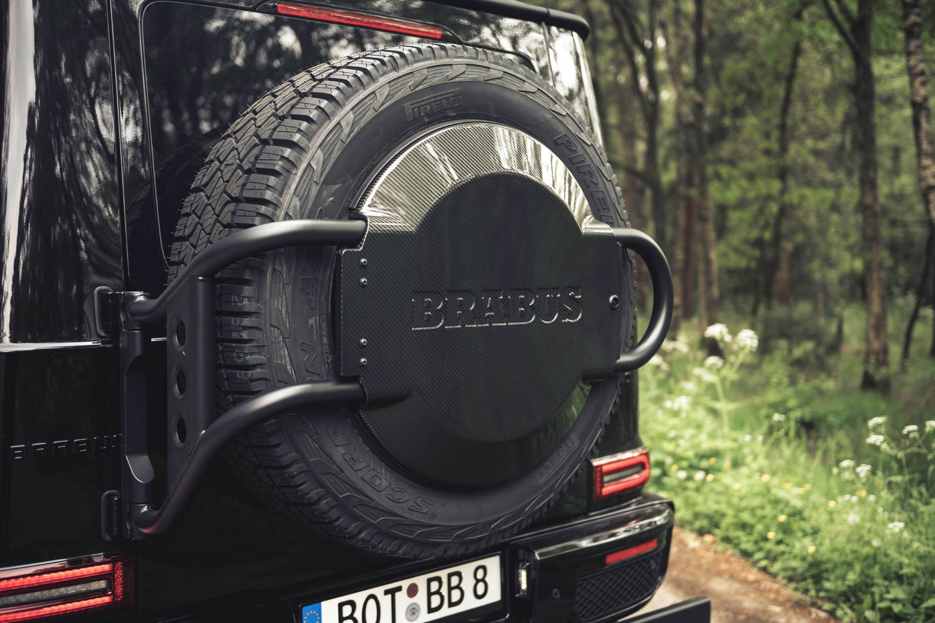 BRABUS 800 4x4 Superblack 23