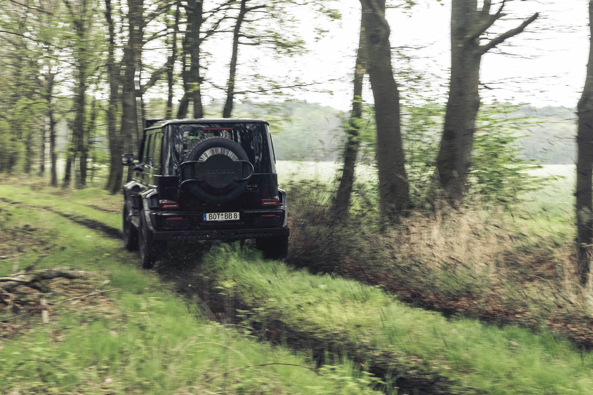 BRABUS 800 4x4 Superblack 24