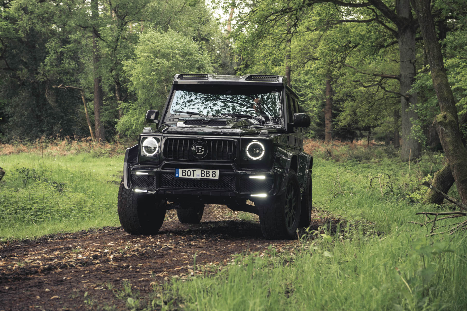 BRABUS 800 4x4 Superblack 27