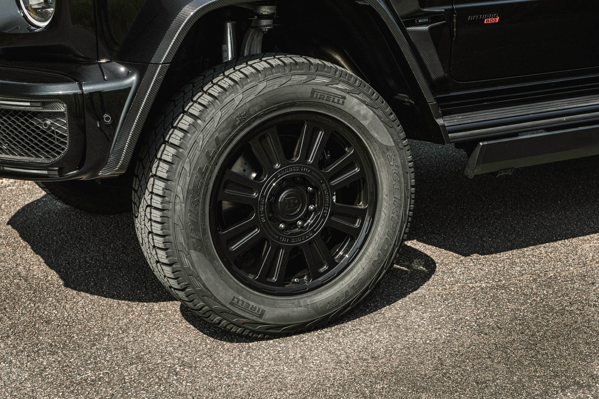 BRABUS 800 4x4 Superblack 33